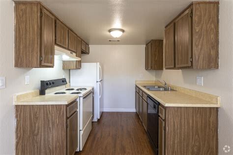 grand resort apartments merced|More.